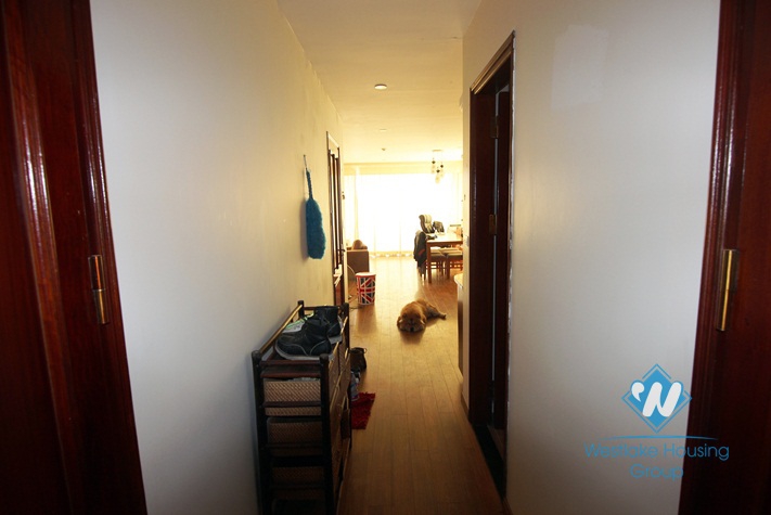 Lake view apartment with 02 bedrooms for rent in Tay Ho area 